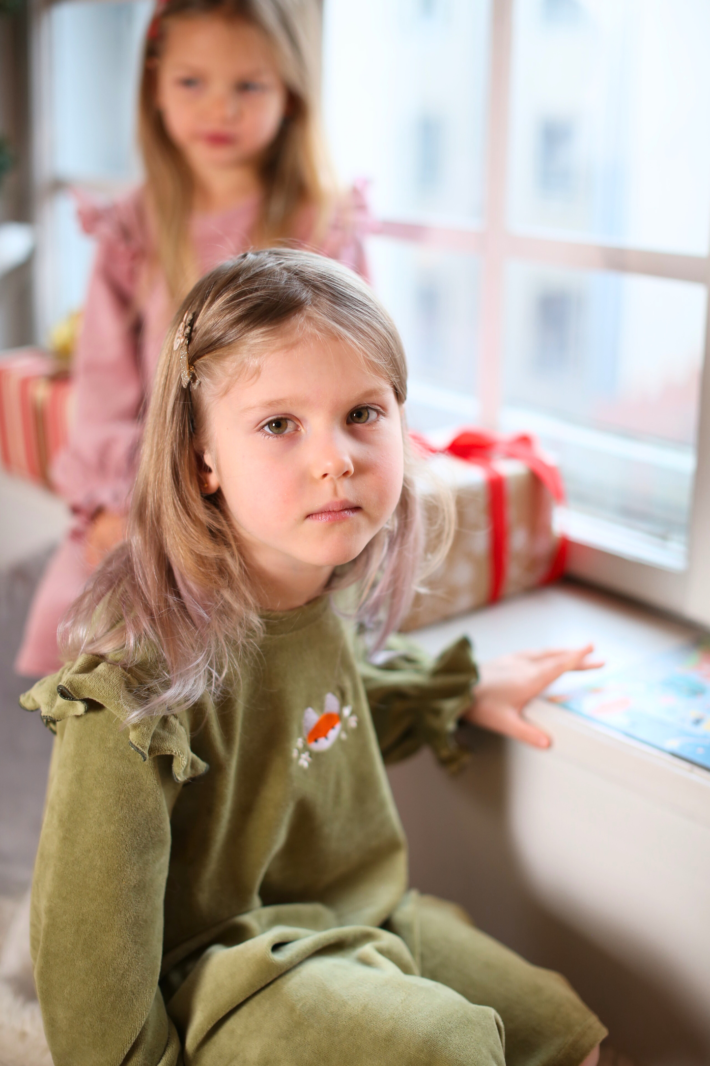 Roheline sametkleit Rebase-tikandiga